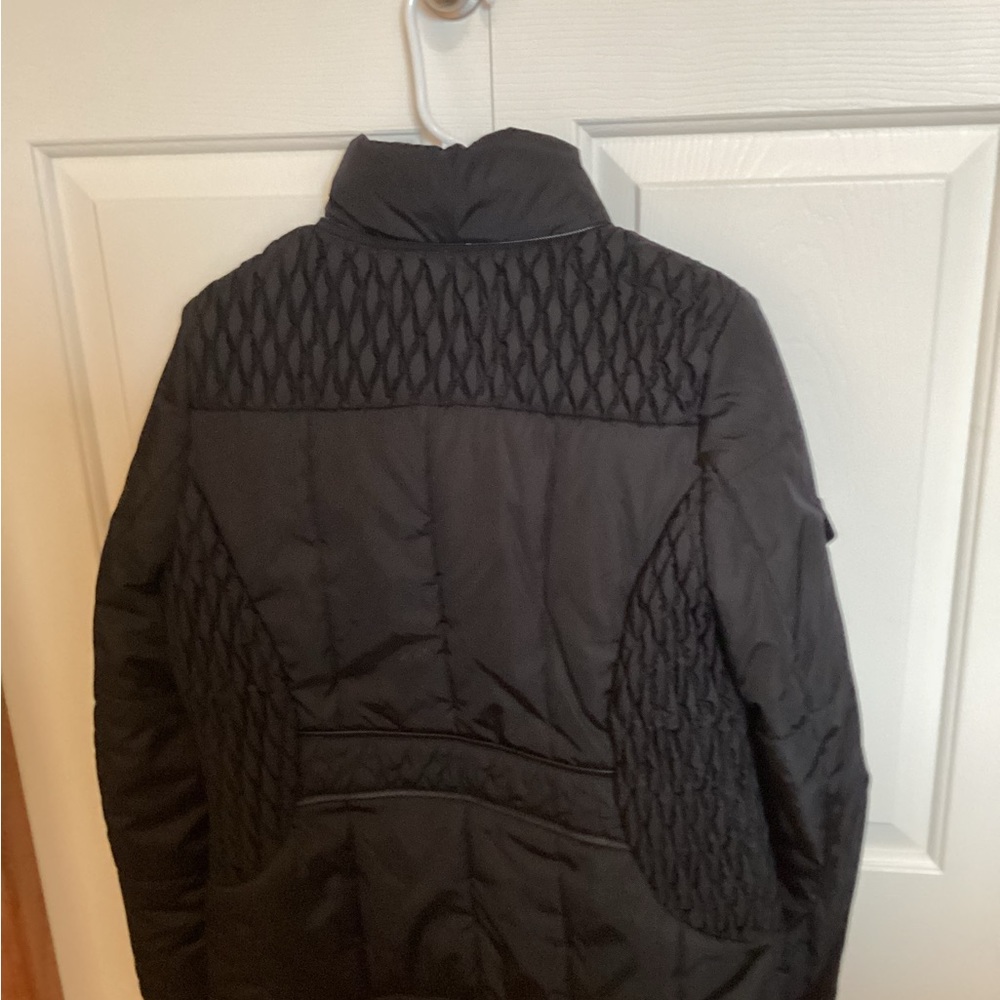 Women’s Jacket - Picture 4 of 4